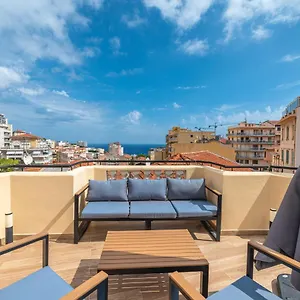 Appartement Superbe Penthouse Proche Monaco Grande Terrasse, Beausoleil